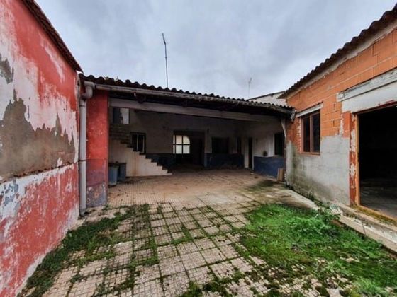 Foto 2 de Casa en venta en Pedro Muñoz de 6 habitaciones con terraza
