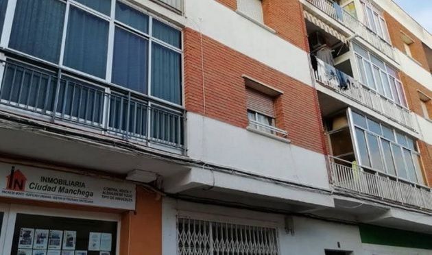 Foto 2 de Pis en venda a calle Matadero de 3 habitacions amb terrassa i balcó