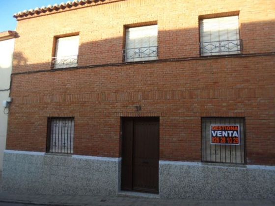 Foto 1 de Casa en venta en Almodóvar del Campo de 4 habitaciones con terraza