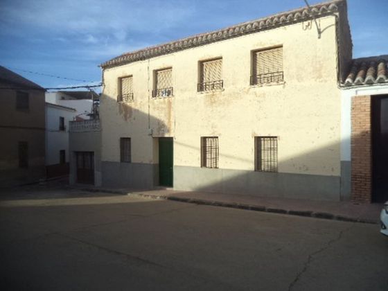 Foto 2 de Casa adossada en venda a Almodóvar del Campo de 3 habitacions amb terrassa i calefacció