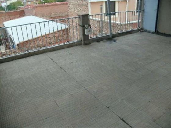 Foto 2 de Piso en venta en El Poblado - Abulagar de 3 habitaciones con terraza y balcón