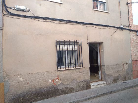 Foto 1 de Casa adosada en venta en Almodóvar del Campo de 4 habitaciones con terraza