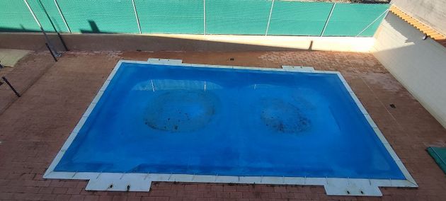 Foto 1 de Piso en venta en Pozuelo de Calatrava de 2 habitaciones con piscina y garaje