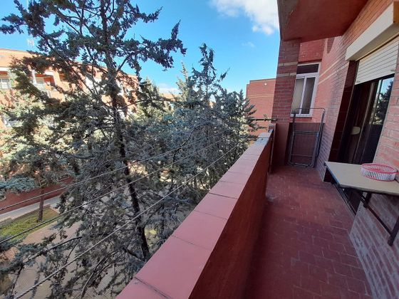 Foto 1 de Venta de piso en PAU 2-600 de 3 habitaciones con terraza y balcón