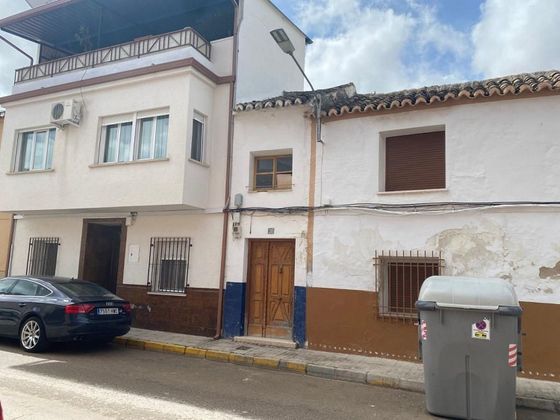 Foto 1 de Casa en venda a Herencia de 3 habitacions amb terrassa