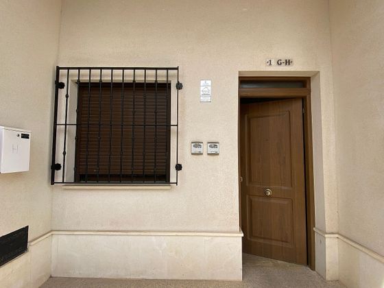 Foto 1 de Casa adossada en venda a Socuéllamos de 3 habitacions amb terrassa i garatge