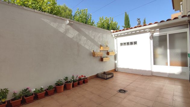 Foto 1 de Casa adosada en venta en Larache de 3 habitaciones con terraza y garaje