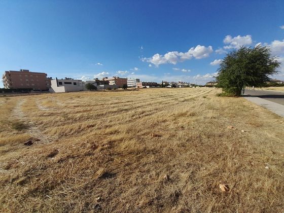 Foto 2 de Venta de terreno en PAU 2-600 de 269 m²