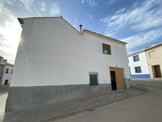 Foto 2 de Venta de chalet en Campo de Criptana de 5 habitaciones con terraza
