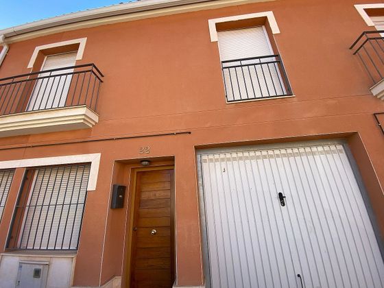 Foto 1 de Casa en venda a Argamasilla de Alba de 3 habitacions amb terrassa i balcó