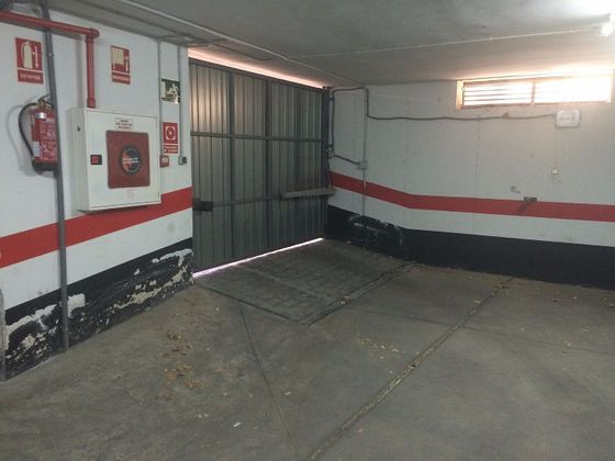 Foto 2 de Venta de garaje en calle Ceuta de 25 m²