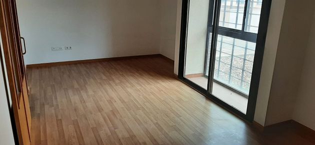 Foto 1 de Venta de piso en Miguelturra de 1 habitación con garaje y calefacción