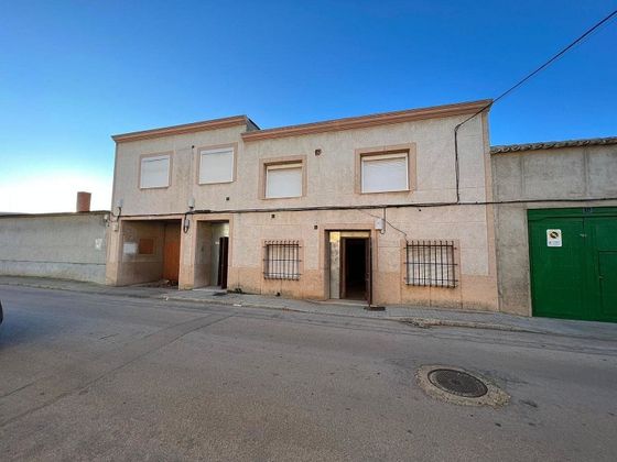 Foto 1 de Casa en venda a Pedro Muñoz de 5 habitacions i 479 m²