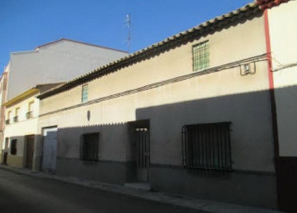 Foto 1 de Casa en venta en Pedro Muñoz de 3 habitaciones con garaje