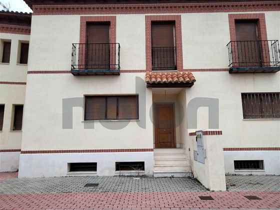 Foto 2 de Casa adossada en venda a Villamayor de Calatrava de 4 habitacions amb garatge