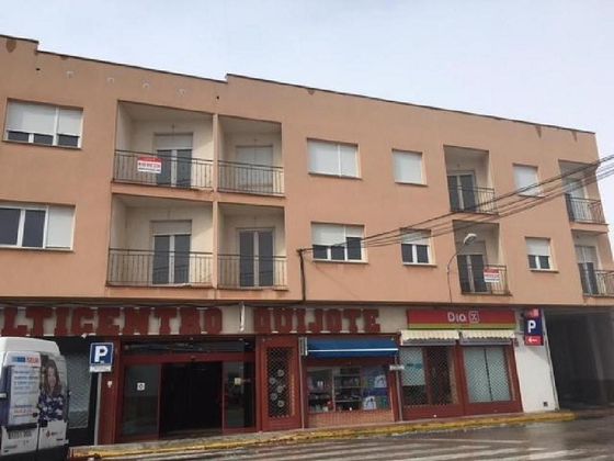 Foto 1 de Edifici en venda a Pedro Muñoz de 1197 m²