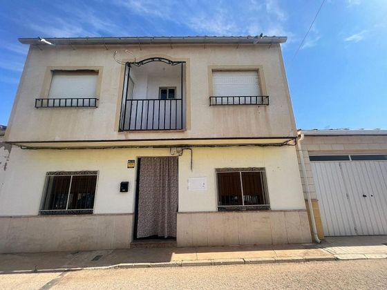 Foto 2 de Piso en venta en Torrenueva (Ciudad Real) de 4 habitaciones con terraza