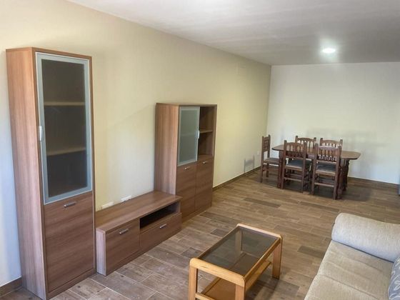 Foto 2 de Chalet en alquiler en Universidad de 2 habitaciones con muebles y calefacción