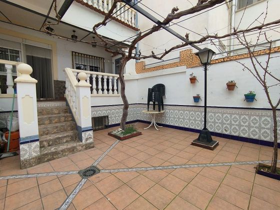 Foto 1 de Casa en venda a Tomelloso de 5 habitacions amb terrassa i garatge