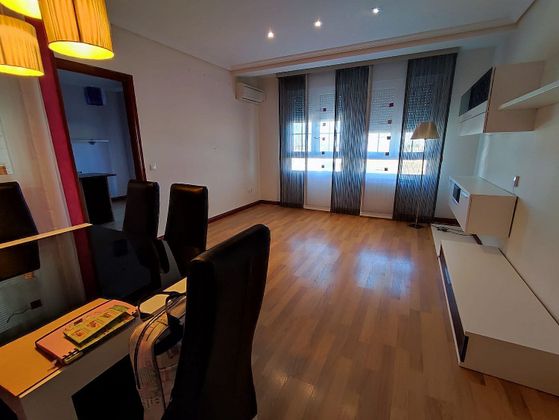 Foto 1 de Dúplex en venda a Tomelloso de 3 habitacions amb terrassa i garatge