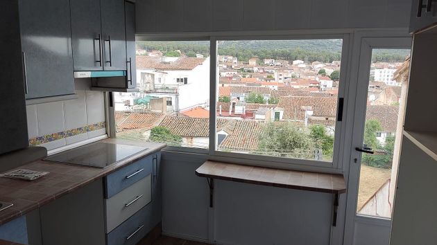 Foto 2 de Pis en venda a Almadén de 3 habitacions amb balcó
