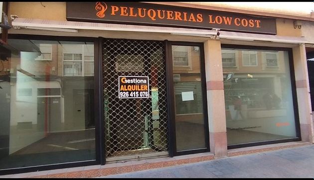 Foto 1 de Alquiler de local en calle Calzada con aire acondicionado