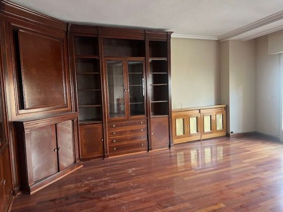 Foto 2 de Alquiler de piso en Centro - Puertollano de 4 habitaciones con muebles y balcón