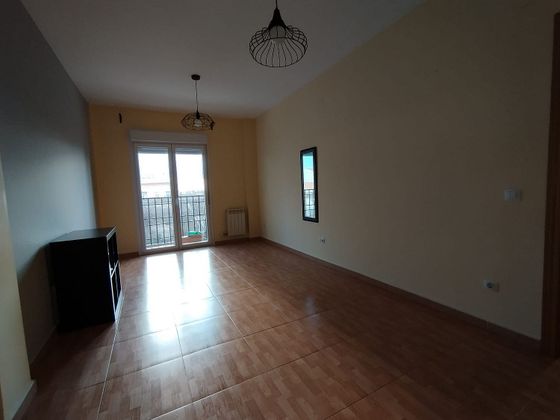 Foto 2 de Venta de piso en Argamasilla de Alba de 3 habitaciones con garaje y aire acondicionado