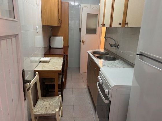 Foto 2 de Alquiler de piso en Centro - Puertollano de 3 habitaciones con muebles y calefacción