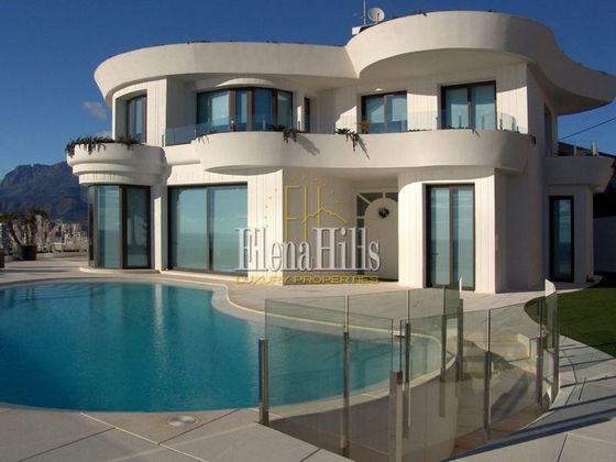 Foto 1 de Chalet en venta en Rincón de Loix de 5 habitaciones con terraza y piscina