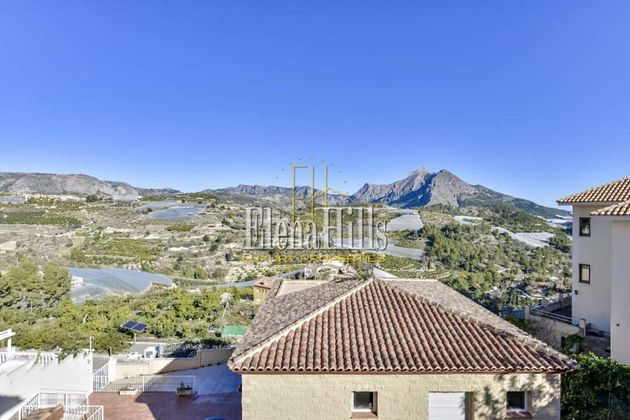Foto 1 de Xalet en venda a Callosa d´En Sarrià de 4 habitacions amb terrassa i piscina
