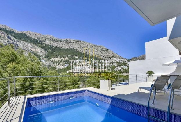 Foto 1 de Venta de chalet en Altea Hills de 4 habitaciones con terraza y piscina