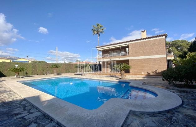 Foto 2 de Chalet en venta en Rincón de Loix de 8 habitaciones con terraza y piscina