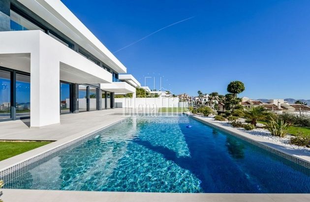 Foto 2 de Xalet en venda a Cala de Finestrat de 8 habitacions amb terrassa i piscina