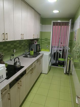 Foto 2 de Piso en venta en Numancia de 2 habitaciones con aire acondicionado y calefacción