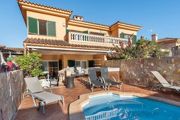 Foto 1 de Casa adossada en venda a Palmanova de 4 habitacions amb terrassa i piscina