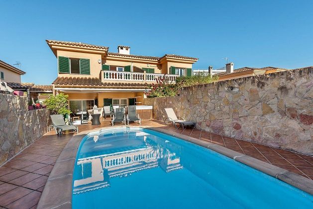 Foto 2 de Casa adossada en venda a Palmanova de 4 habitacions amb terrassa i piscina