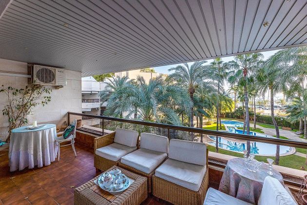 Foto 1 de Pis en venda a El Terreno de 3 habitacions amb terrassa i piscina