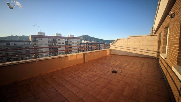 Foto 1 de Alquiler de ático en Centro - Puertollano de 2 habitaciones con terraza y muebles