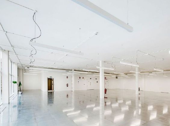 Foto 1 de Alquiler de oficina en Palos de Moguer de 557 m²