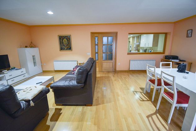 Foto 1 de Piso en venta en Burgo de Osma-Ciudad de Osma de 5 habitaciones con balcón y calefacción