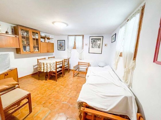Foto 2 de Casa adosada en venta en Burgo de Osma-Ciudad de Osma de 5 habitaciones con balcón