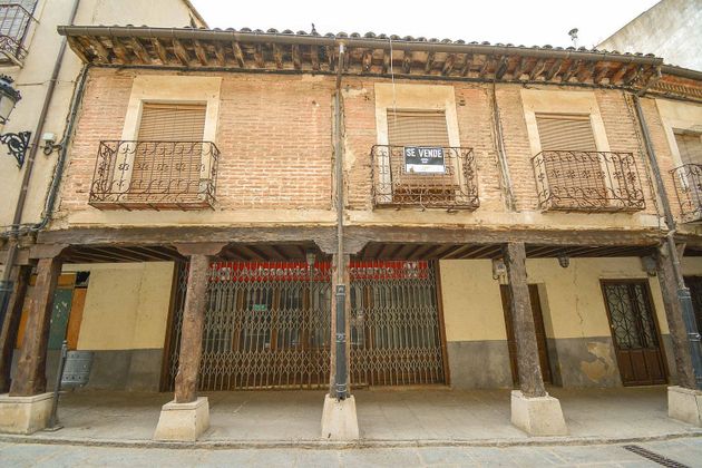 Foto 1 de Casa adossada en venda a San Esteban de Gormaz de 452 m²