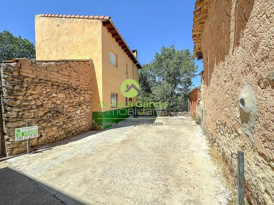 Foto 1 de Casa en venda a Burgo de Osma-Ciudad de Osma de 4 habitacions amb jardí i calefacció