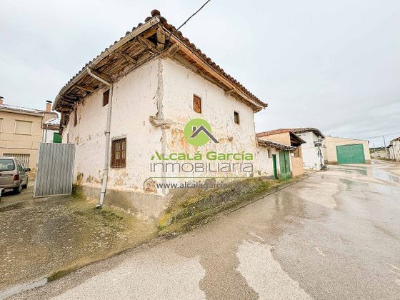 Foto 1 de Casa en venda a Burgo de Osma-Ciudad de Osma de 3 habitacions amb jardí