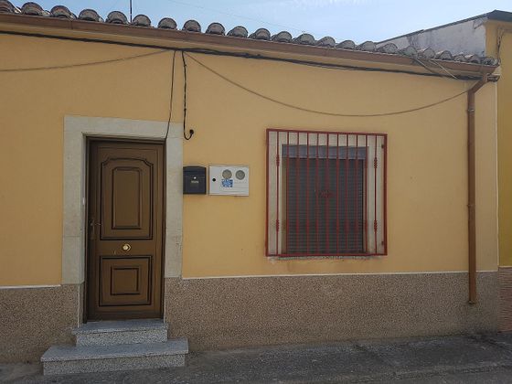 Foto 1 de Venta de casa adosada en calle Sanchez Villares de 3 habitaciones con terraza y balcón