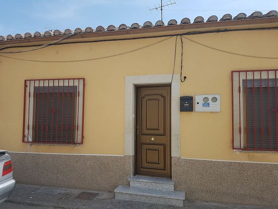 Foto 2 de Venta de casa adosada en calle Sanchez Villares de 3 habitaciones con terraza y balcón