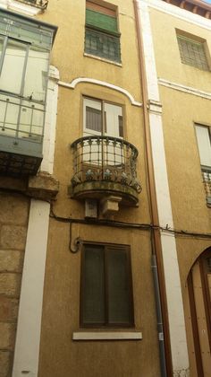 Foto 1 de Venta de casa adosada en calle Enrique Zarandieta de 9 habitaciones con terraza y balcón