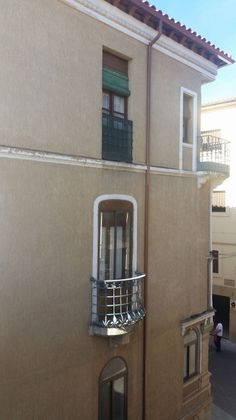 Foto 2 de Casa adossada en venda a calle Enrique Zarandieta de 9 habitacions amb terrassa i balcó