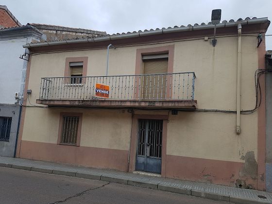 Foto 1 de Casa adossada en venda a Ciudad Rodrigo de 6 habitacions amb terrassa i jardí